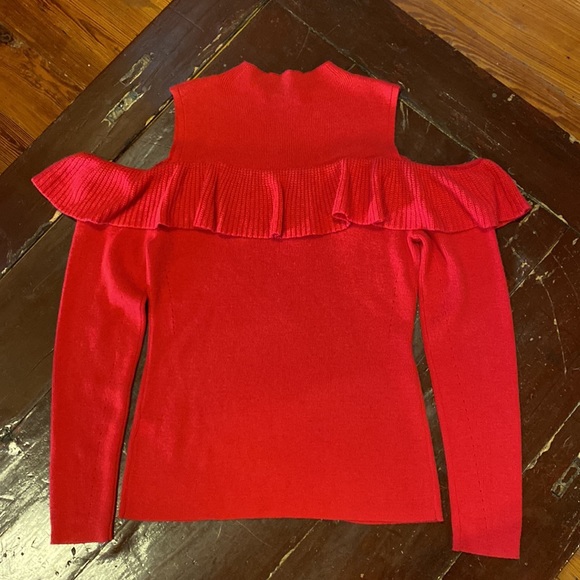 Gianni Bini Cold Shoulder Sweater - Red Size Medium - Picture 2 of 7